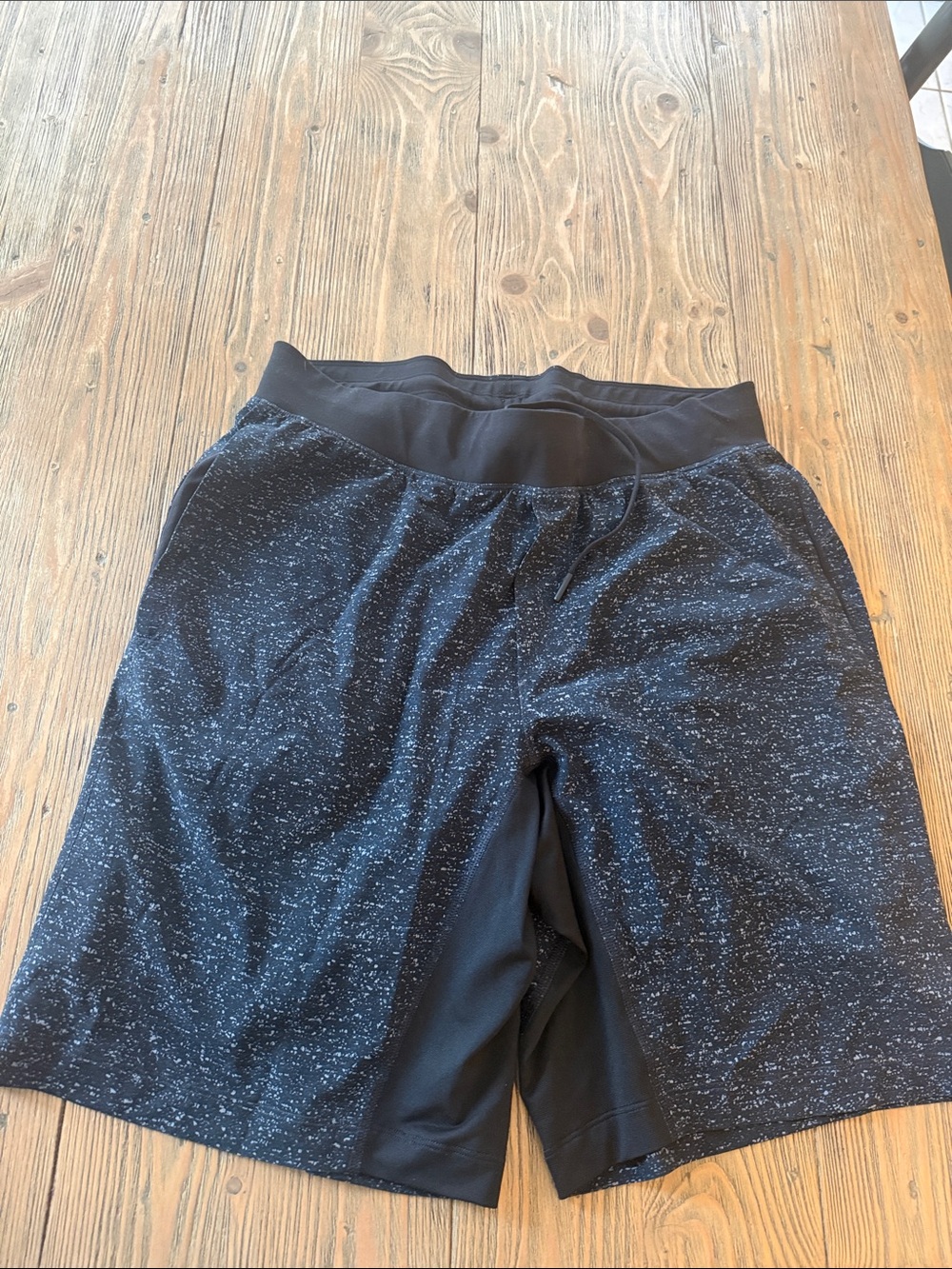 lululemon athletica Men's Black Speckled Athletic Swim Shorts